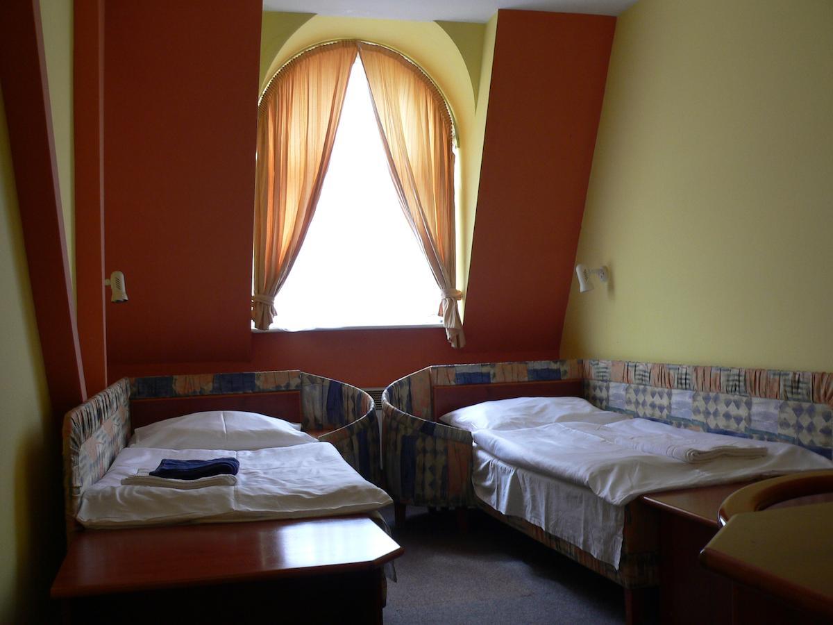 Hotel Armales Stakcin Quarto foto